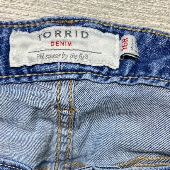 Torrid Girlfriend Stretch Skinny Jeans - Picture 6 of 14